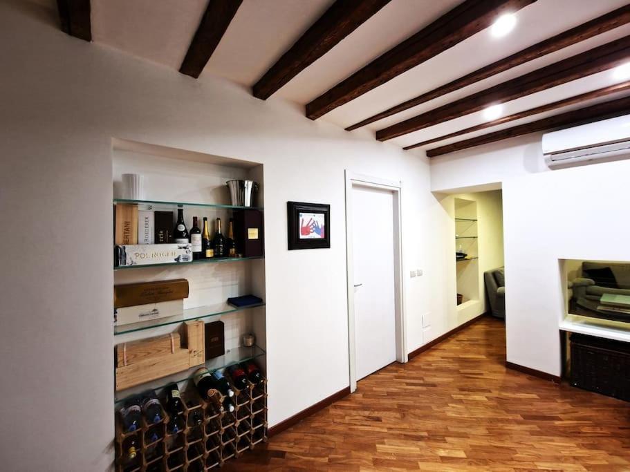 Magnifico Appartamento Ristrutturato Milaan Buitenkant foto