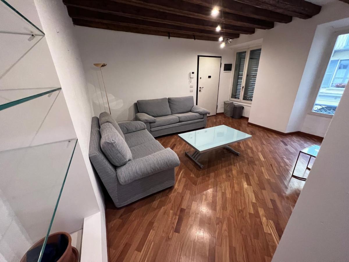 Magnifico Appartamento Ristrutturato Milaan Buitenkant foto
